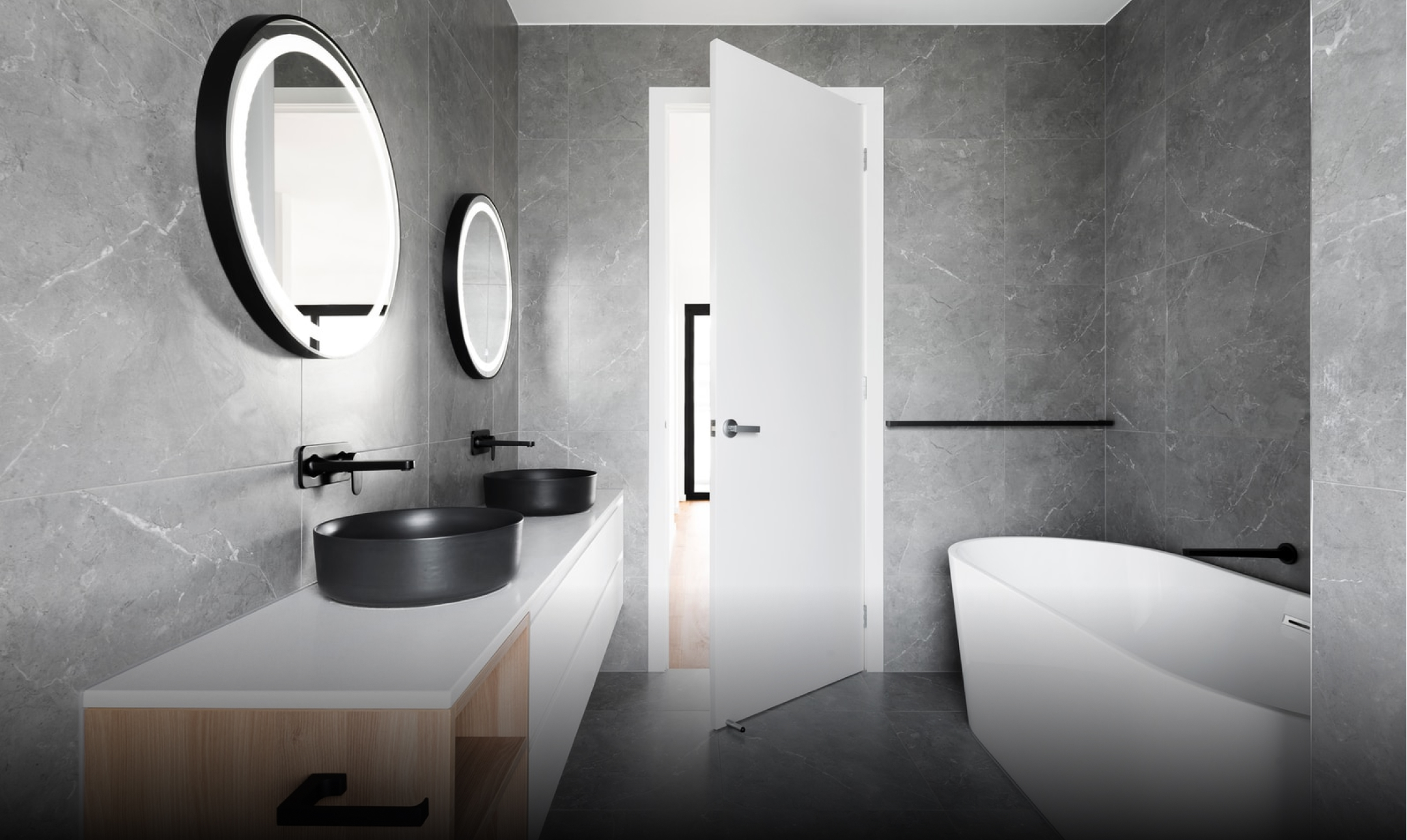 454 BATHROOM PODS IN HYATT